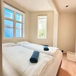 Bergen City Apartment * برغن